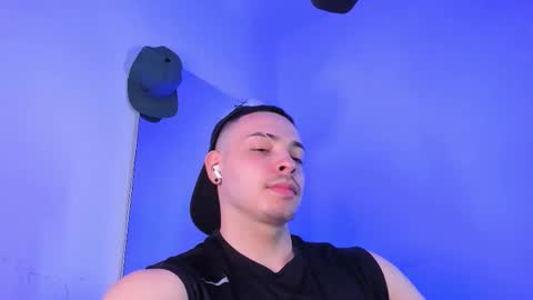 MAX online show from September 27, 10:51 pm