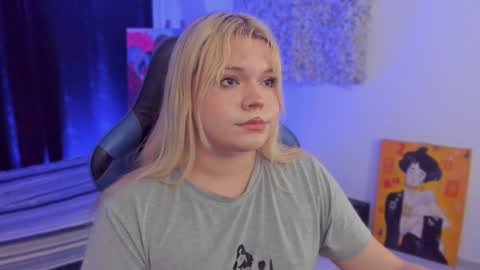 Maxine Minx online show from December 31, 5:44 am