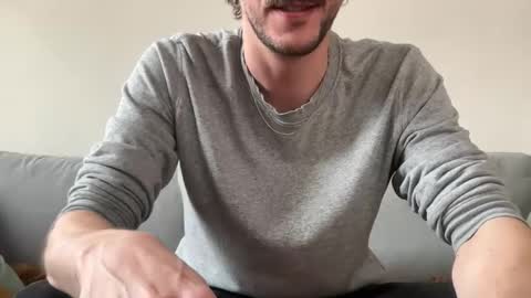 MaxXxurbate online show from April 2, 1:40 pm