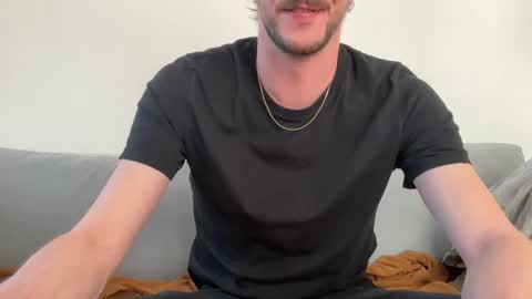 MaxXxurbate online show from April 7, 3:14 pm