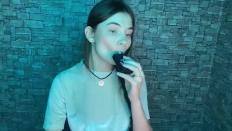 may online show from December 22, 2:35 pm