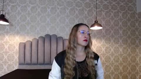 Snapshot of maya25_ chatting on September 14, 12:28 pm Maya online show from September 14, 12:28 pm