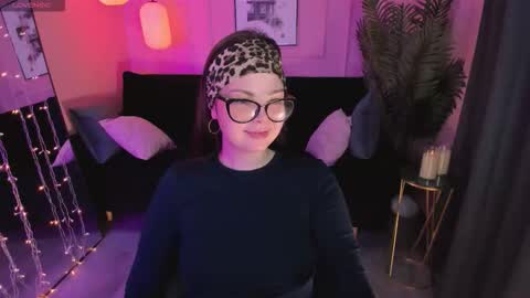 Maya online show from February 22, 1:58 pm