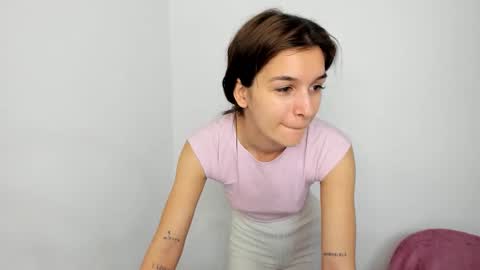 Maya online show from January 10, 5:07 pm