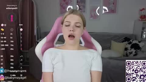 Snapshot of maya_blonde18 chatting on September 11, 3:52 am Maya online show from September 11, 3:52 am