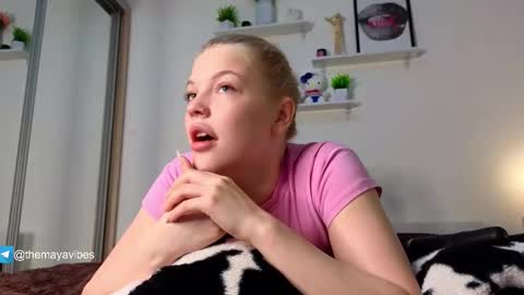 Maya online show from March 14, 3:21 am