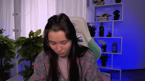 Maya online show from March 6, 7:29 am