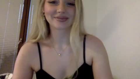 mayaflirt online show from May 17, 5:33 pm