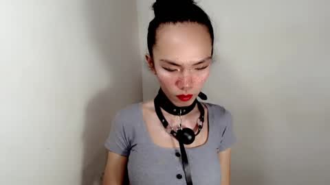 Snapshot of mayamint chatting on October 27, 9:31 am mayamint online show from October 27, 9:31 am