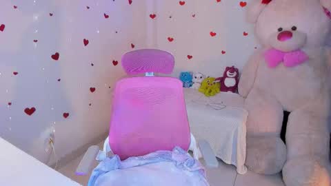 may online show from February 16, 9:35 pm