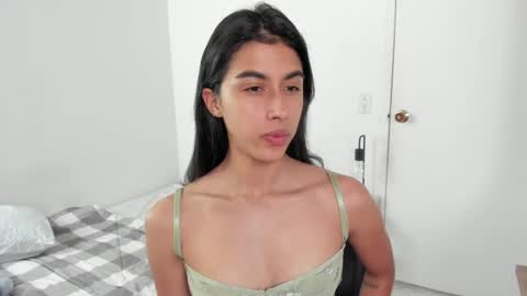 mazikeen_18 online show from April 16, 12:49 pm