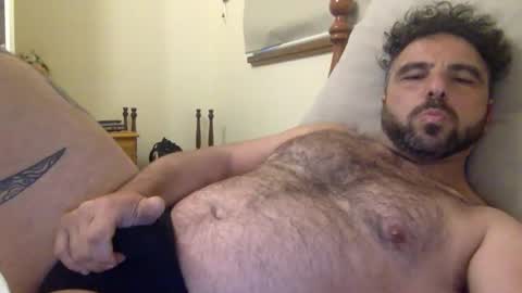 Snapshot of mazl0w chatting on October 3, 7:49 am mazl0w online show from October 3, 7:49 am