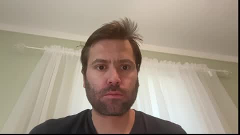 lol online show from April 15, 3:04 pm