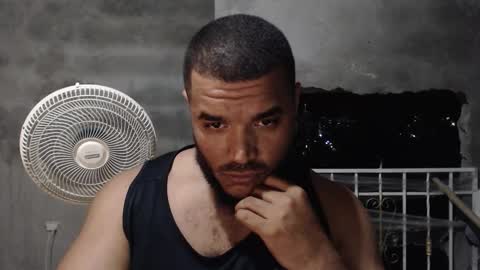 Mcgregor online show from December 2, 2:43 am