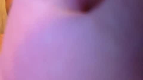 mclovinmackay online show from November 10, 2:36 am