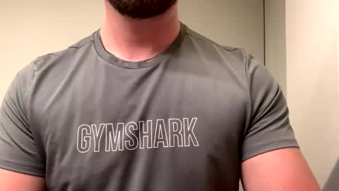 mcr8080 online show from January 8, 5:16 am