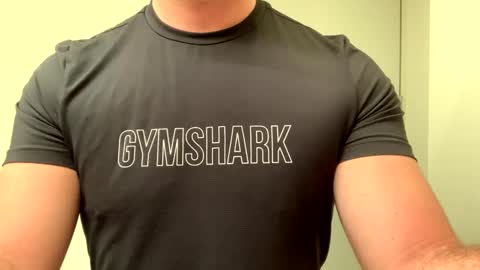 mcr8080 online show from February 14, 6:02 am