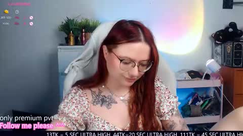 Snapshot of me_hanna chatting on October 22, 1:09 am Hanna online show from October 22, 1:09 am