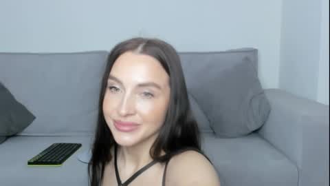 Alice online show from April 12, 1:37 pm