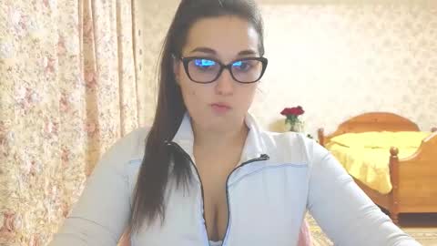 Melissa online show from September 16, 8:01 pm