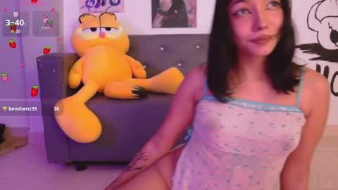Snapshot of mec_sayuri chatting on February 13, 9:28 pm mec_sayuri online show from February 13, 9:28 pm
