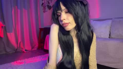 Nicole online show from April 21, 6:15 pm