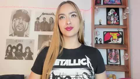 Emily online show from November 19, 11:14 pm