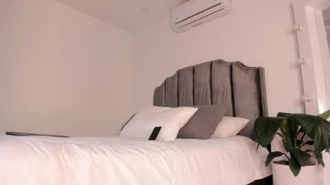 megan online show from March 3, 1:31 am