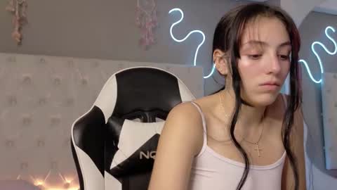 Megan  online show from January 19, 3:49 am