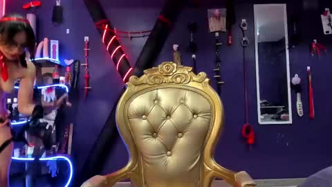 megan chaotic online show from October 31, 4:57 am