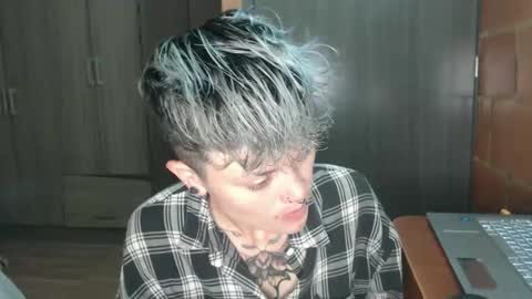 Megan and sophi online show from March 29, 3:52 am