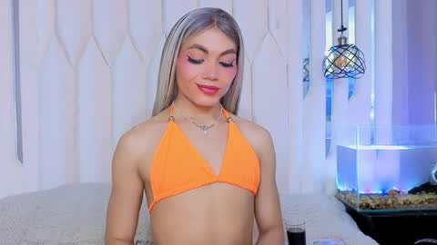 megan do santos online show from April 6, 8:32 pm