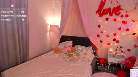 Megan Nelson online show from February 7, 11:35 am