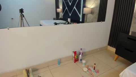 Megan Sweet online show from November 26, 8:38 pm