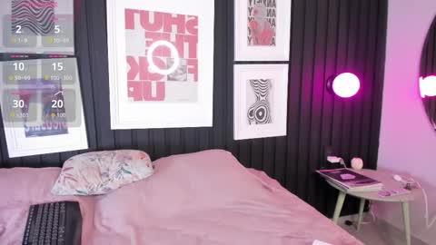 Megan  online show from November 15, 10:44 pm