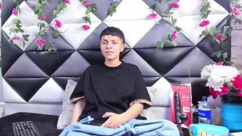 Snapshot of megan_thompsonn_ chatting on September 20, 3:20 am megan_thompsonn_ online show from September 20, 3:20 am