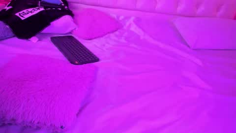 megan_tower online show from November 10, 12:24 am