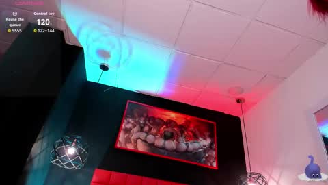 Snapshot of megan_wolf_1 chatting on October 7, 4:19 am  Megan  Online 1200am To 600 am Colombian time online show from October 7, 4:19 am