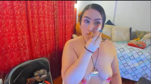 meganhotcurvy online show from April 14, 3:48 pm