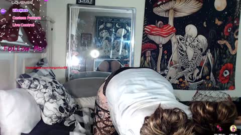 Lovely Megan online show from December 27, 8:35 am