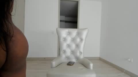 meganmir1 online show from October 18, 5:17 pm