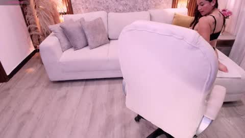 Megan  online show from November 18, 7:28 pm