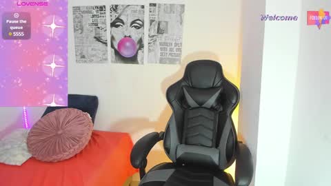 MEGAN  online show from February 7, 12:31 am