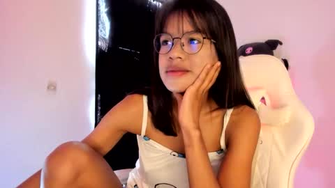 Megan online show from March 13, 1:25 pm