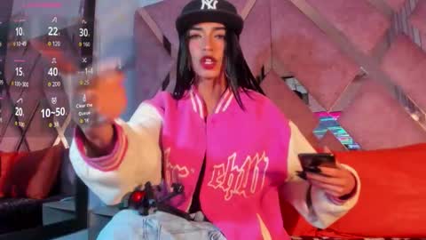 meghanqueen__ online show from March 4, 6:54 am