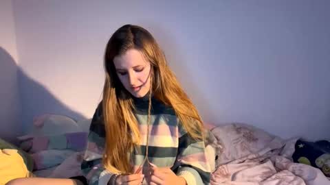 Snapshot of melaineswinderman chatting on October 14, 5:49 pm Gera online show from October 14, 5:49 pm