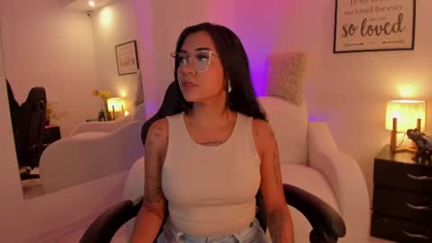melan_owen online show from July 5, 11:28 am