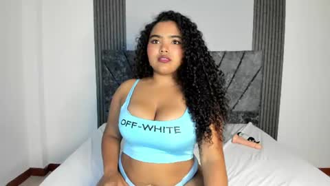 melanie_rousg online show from July 28, 3:37 am