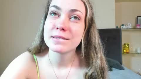 Melania online show from April 6, 5:52 am