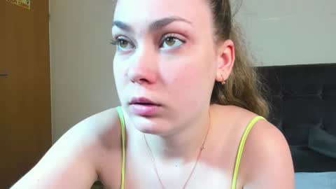 Melania online show from April 4, 5:47 am